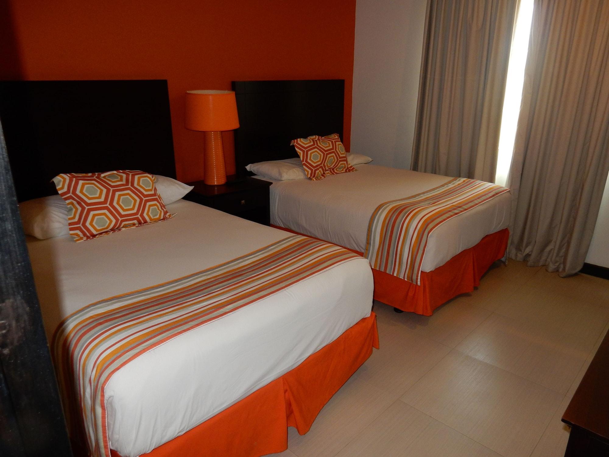 Talk Of The Town Beach Hotel & Beach Club By Gh Hoteles โอรันเยสตัด ภายนอก รูปภาพ