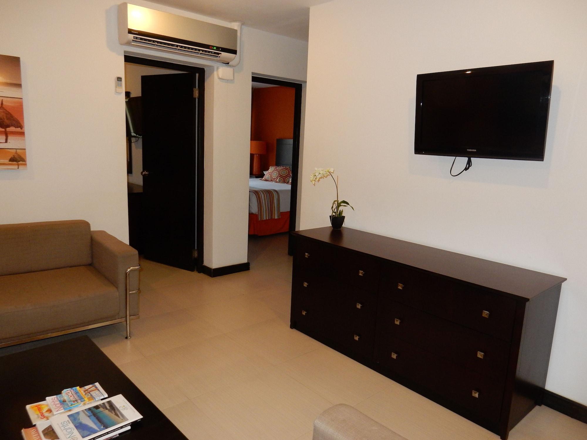 Talk Of The Town Beach Hotel & Beach Club By Gh Hoteles โอรันเยสตัด ภายนอก รูปภาพ