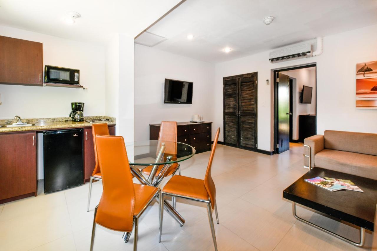 Talk Of The Town Beach Hotel & Beach Club By Gh Hoteles โอรันเยสตัด ภายนอก รูปภาพ