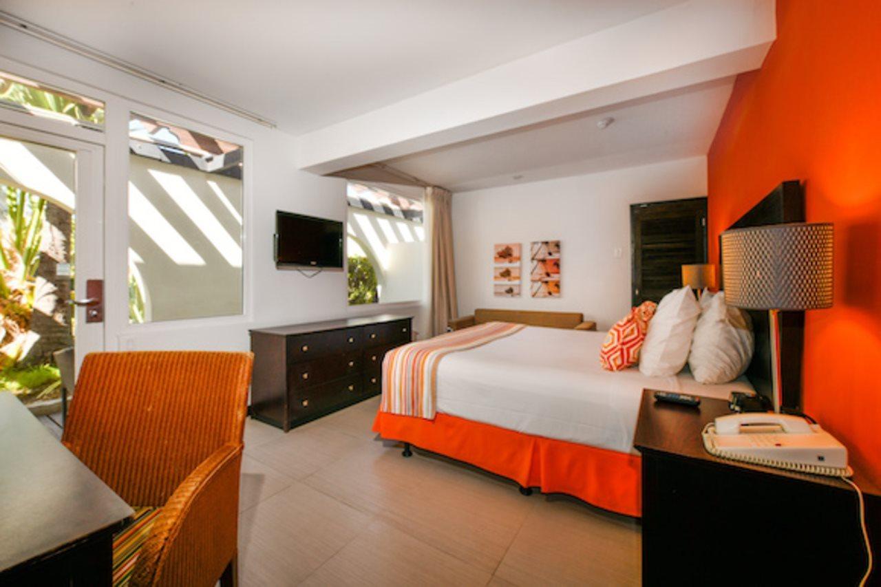Talk Of The Town Beach Hotel & Beach Club By Gh Hoteles โอรันเยสตัด ภายนอก รูปภาพ